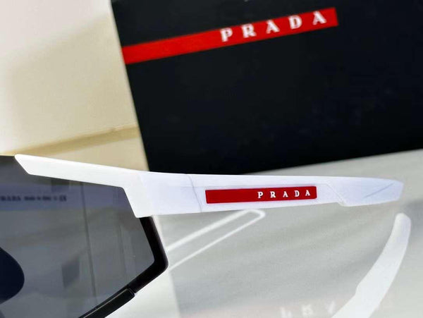 Sporty Designer Shield Style Sunglasses