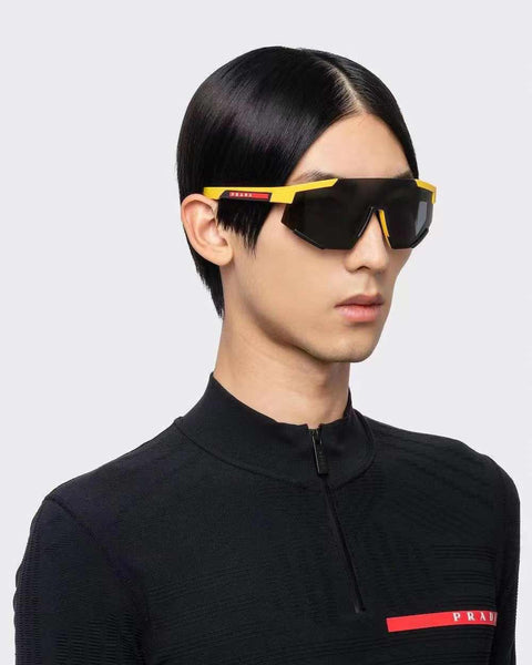 Sporty Designer Shield Style Sunglasses