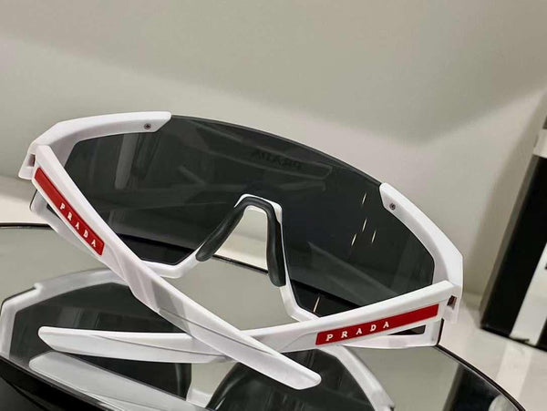 Sporty Designer Shield Style Sunglasses