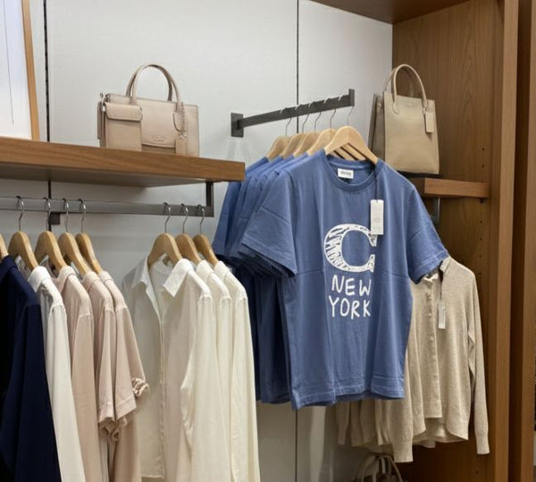 Women’s Logo T-Shirt – Casual Chic Everyday Style