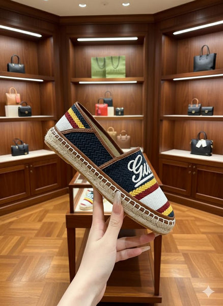 Gucci Stripe Logo Espadrille – Stylish Slip-On Comfort
