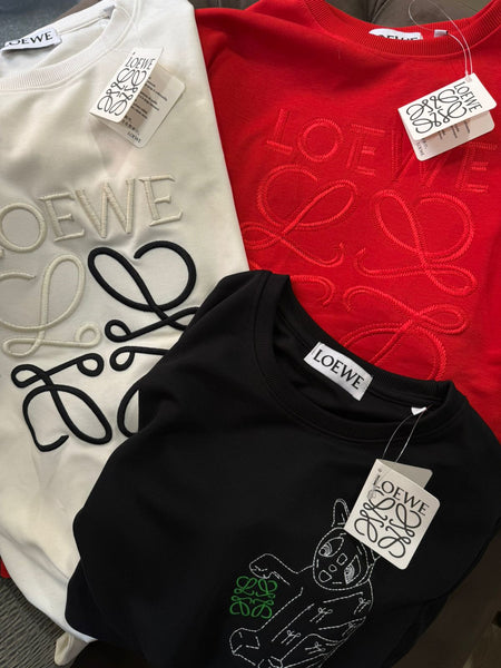 Luxury Embroidered T-shirt Iconic Art Meets Comfort