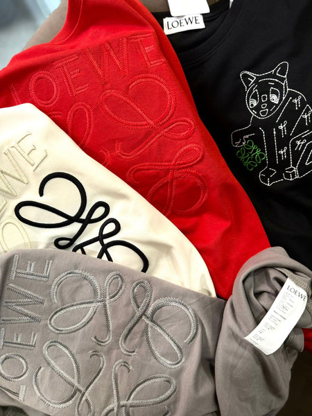Luxury Embroidered T-shirt Iconic Art Meets Comfort