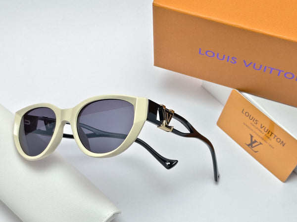 Elegant Oversized  Gradient Sunglasses with Luxury Logo Detail