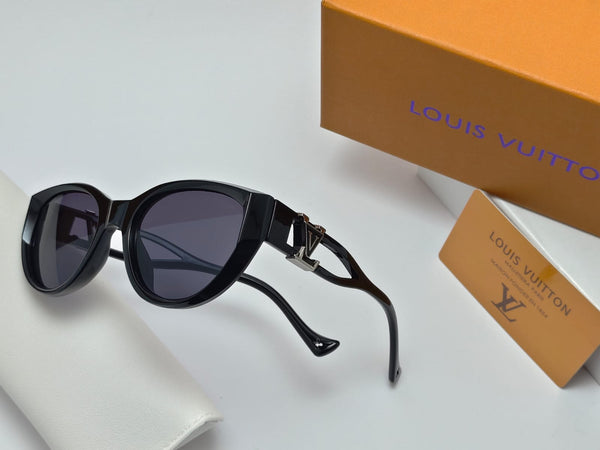 Elegant Oversized  Gradient Sunglasses with Luxury Logo Detail