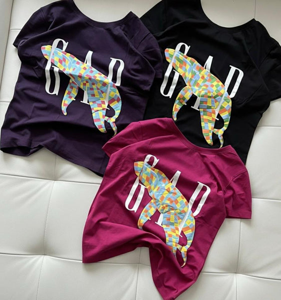 Trendy  Graphic Women’s T-Shirt  Colorful Dolphin Print Casual Tee