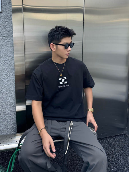 Luxury Classic Black Drop Shoulder Minimal Logo T-Shirt