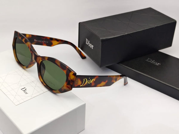 Stylish  Cat-Eye Sunglasses  Elegant   Frame for Women