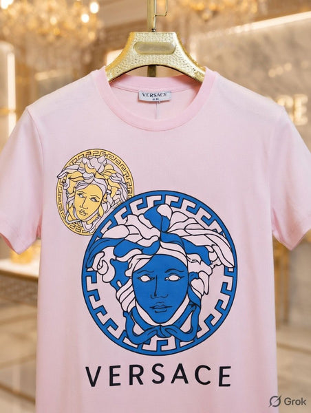 Luxury  Pink Medusa Logo Graphic T-Shirt for Women