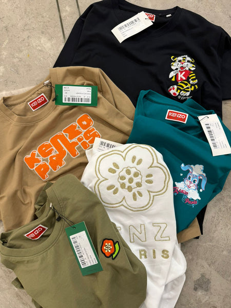 Trendy Graphic Women’s T-Shirts – Stylish, Comfy & Everyday Cool