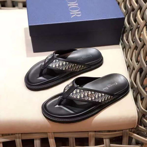Men’s Premium Designer Flip-Flop Sandals Stylish Comfortable Casual Slippers