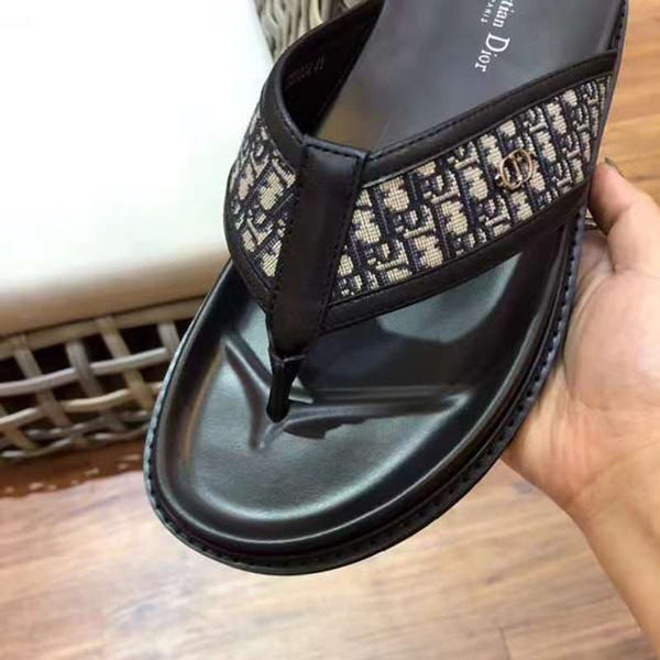 Men’s Premium Designer Flip-Flop Sandals Stylish Comfortable Casual Slippers