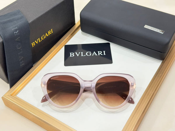 Exclusive Elegant   Oversized Cat Eye Shape  Sunglasses with Signature Logo