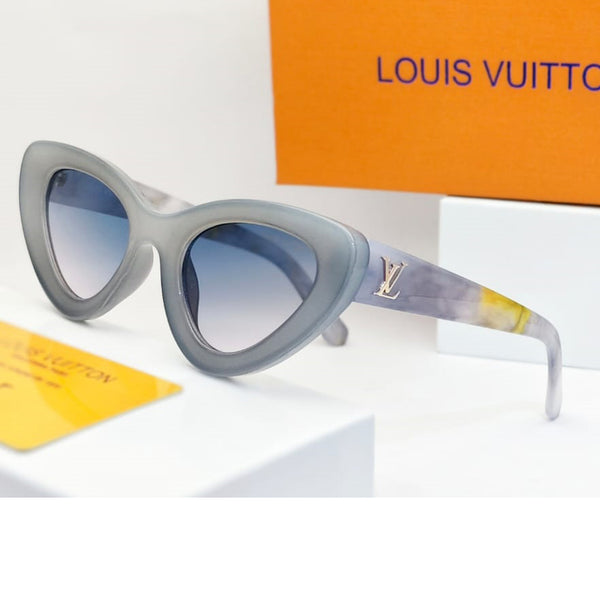 Luxury  Women’s Cat-Eye Sunglasses with Brand Logo