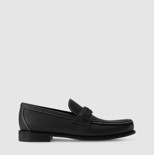 Luxury Branded Black Leather Shoes with Signature Detail