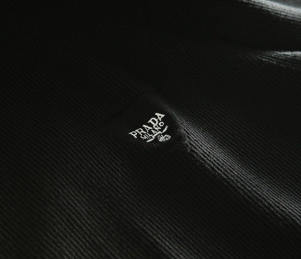Sleek Design Pullover With Logo Print