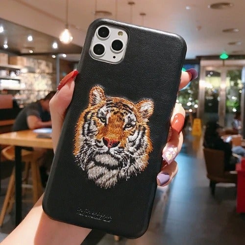 Santa Barbara Tiger Back Case Cover for Apple iPhone 11, 12, 13 & 14 Series