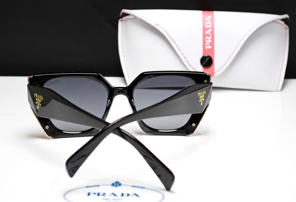 Full Rim Square Shape UV Protected Sunglasses