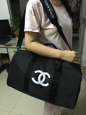 Premium Unisex Duffle Bag By Fashion Brand