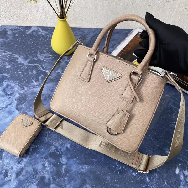 Galleria leather tote bag