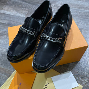 Chain-Trim Leather Loafers