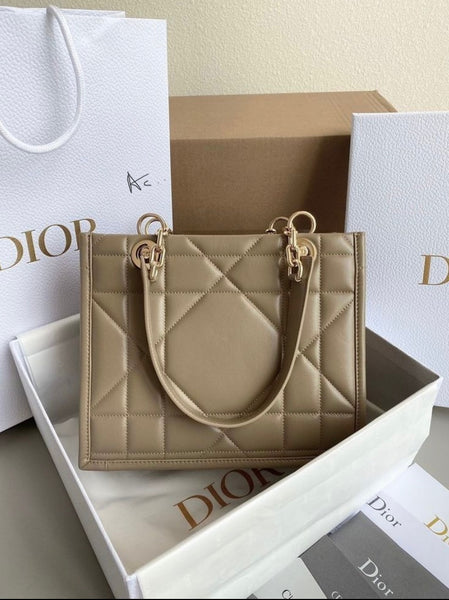 Medium Dior Essential Tote Bag